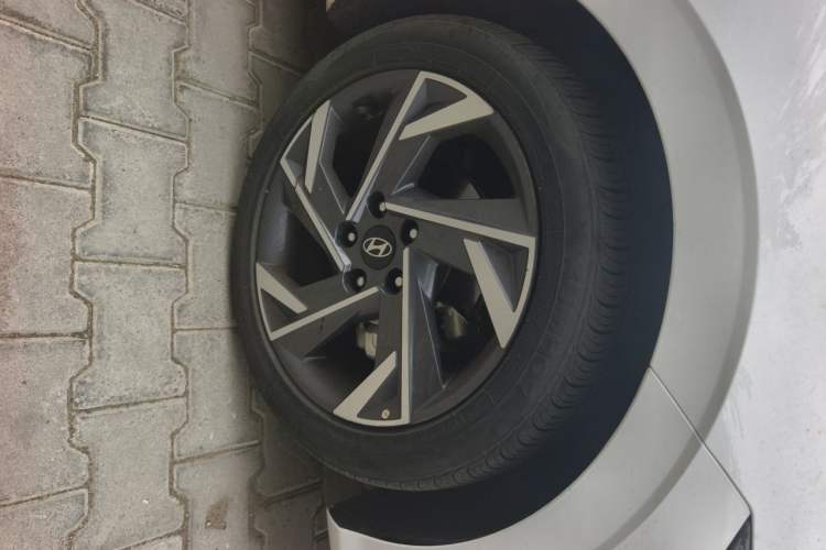 Used Hyundai Elantra 2023 1.5L CVT GLX Elite Edition Exterior 7