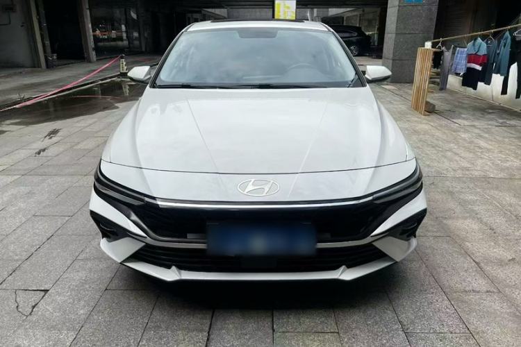 Used Hyundai Elantra 2023 1.5L CVT GLX Elite Edition Exterior 8