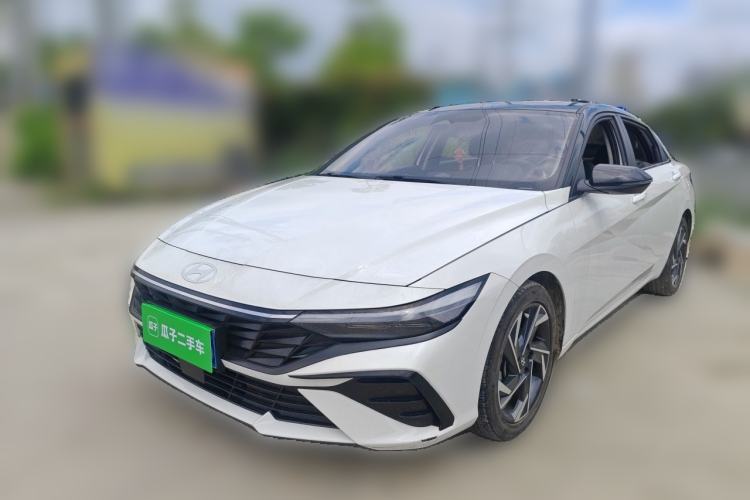Used Hyundai Elantra 2023 1.5L CVT LUX Prestige Edition Guazi used car, China used car export, Used car for sale, Used Hyundai cars, Cheapest cars for sale