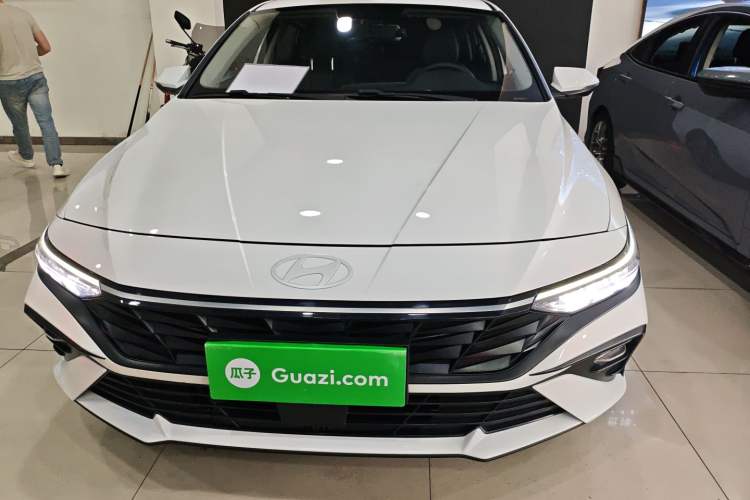 Used Hyundai Elantra 2023 1.5L CVT GLX Elite Edition Front