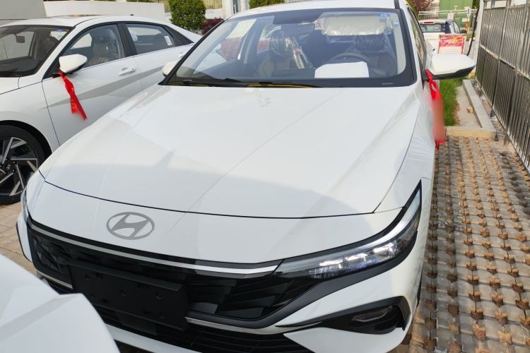 Used Hyundai Elantra 2023 1.5L CVT GLX Elite Edition Front