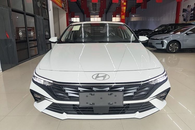 Used Hyundai Elantra 2023 1.5L CVT GLX Elite Edition Front
