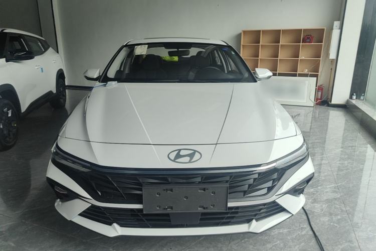 Used Hyundai Elantra 2023 1.5L CVT GLX Elite Edition Front