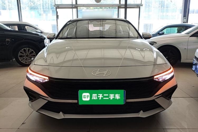 Used Hyundai Elantra 2023 1.5L CVT LUX Prestige Edition Front