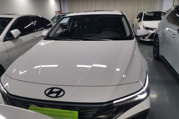 Used Hyundai Elantra 2023 1.5L CVT LUX Prestige Edition Front