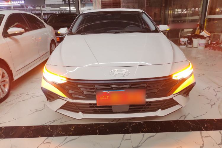 Used Hyundai Elantra 2023 1.5L CVT LUX Prestige Edition Front