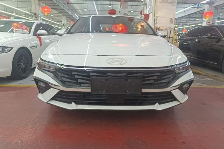 Used Hyundai Elantra 2023 1.5L CVT GLX Elite Edition Front