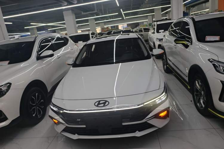 Used Hyundai Elantra 2023 1.5L CVT GLX Elite Edition Front