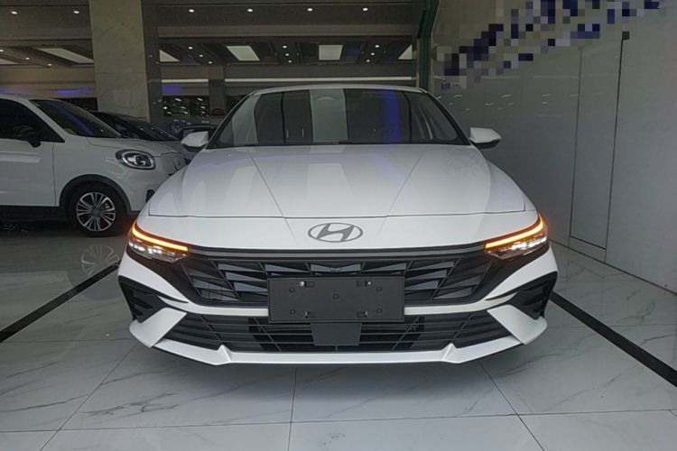 Used Hyundai Elantra 2023 1.5L CVT LUX Prestige Edition Front
