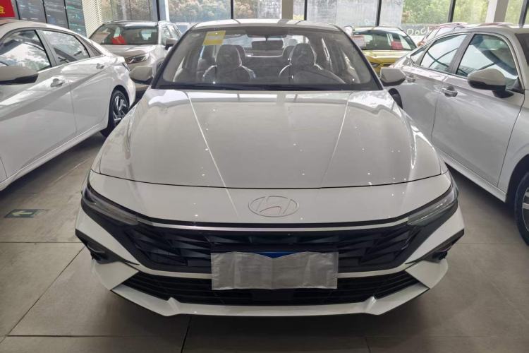 Used Hyundai Elantra 2023 1.5L CVT GLX Elite Edition Front