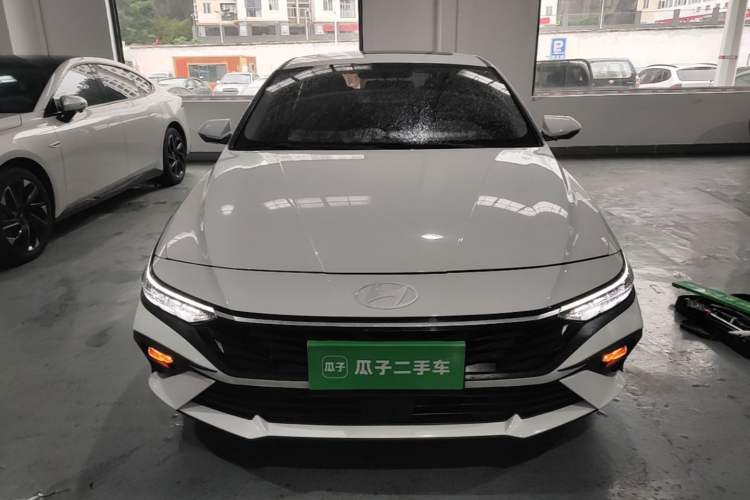 Used Hyundai Elantra 2023 1.5L CVT GLX Elite Edition Front
