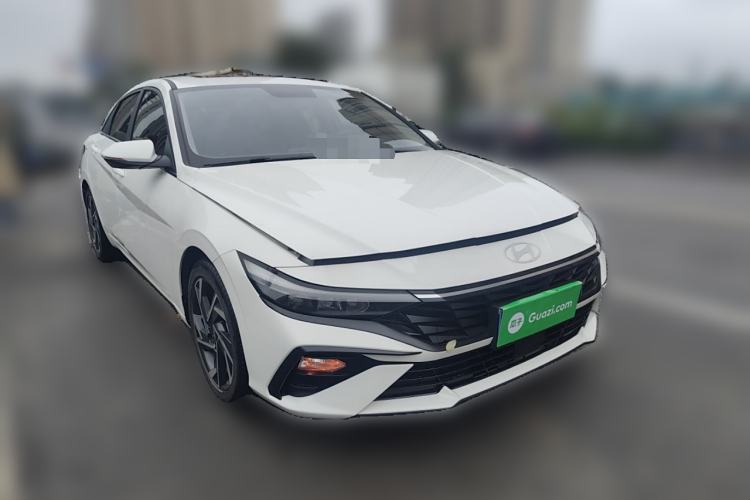 Used Hyundai Elantra 2023 1.5L CVT GLX Elite Edition Front Right 45 Deg