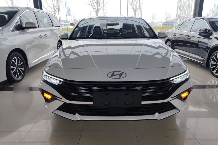 Used Hyundai Elantra 2023 1.5L CVT GLX Elite Edition Front