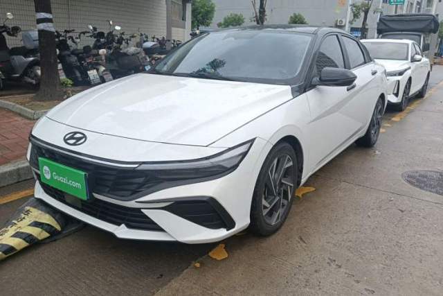 Used Hyundai Elantra 2023 1.5L CVT LUX Prestige Edition
