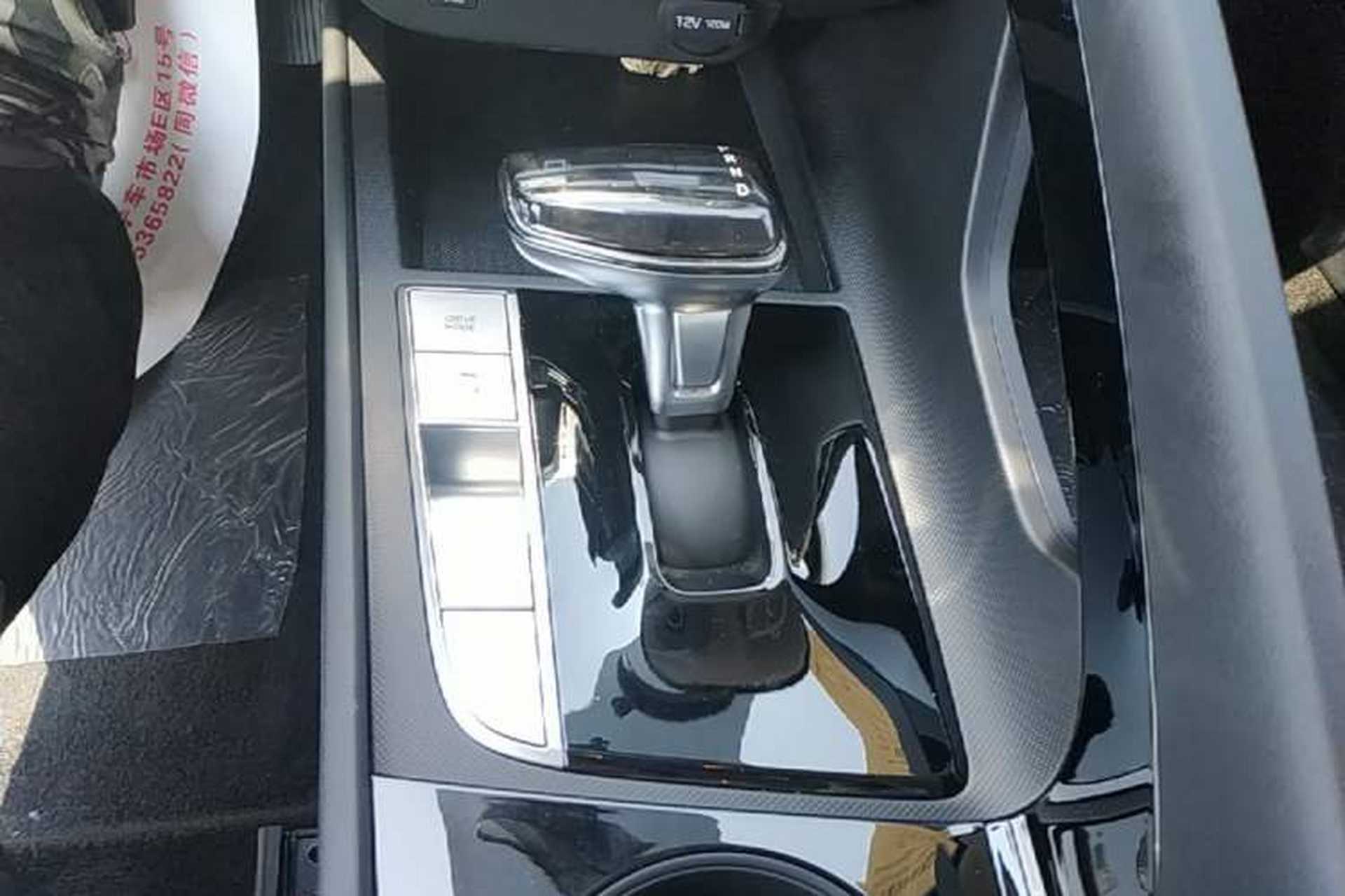 Used Hyundai Elantra 2023 1.5L CVT GLX Elite Edition Gear Lever