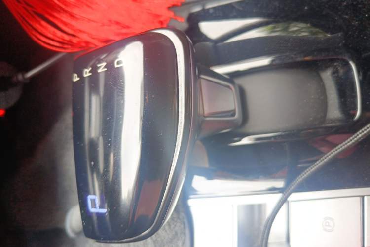 Used Hyundai Elantra 2023 1.5L CVT GLX Elite Edition Gear Lever