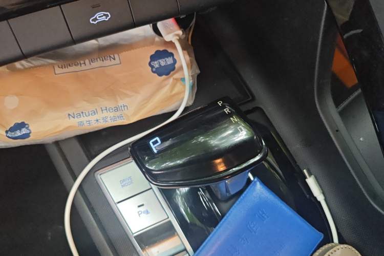 Used Hyundai Elantra 2023 1.5L CVT GLX Elite Edition Gear Lever