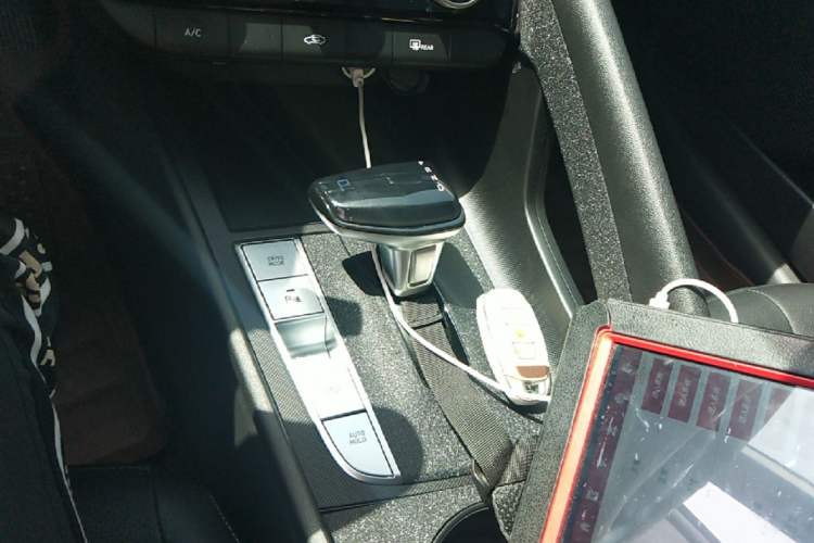 Used Hyundai Elantra 2023 1.5L CVT GLX Elite Edition Gear Lever