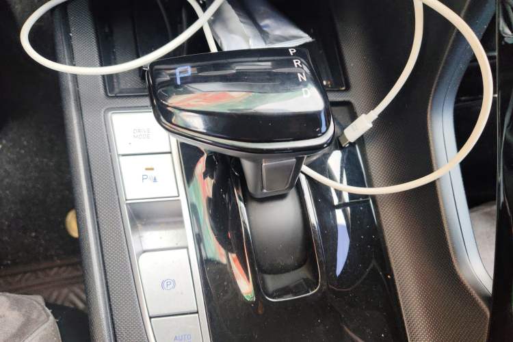 Used Hyundai Elantra 2023 1.5L CVT GLX Elite Edition Gear Lever
