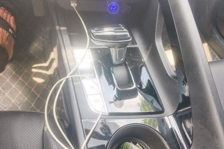Used Hyundai Elantra 2023 1.5L CVT GLX Elite Edition Gear Lever