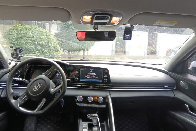 Used Hyundai Elantra 2023 1.5L CVT GLS Leading Edition Headliner