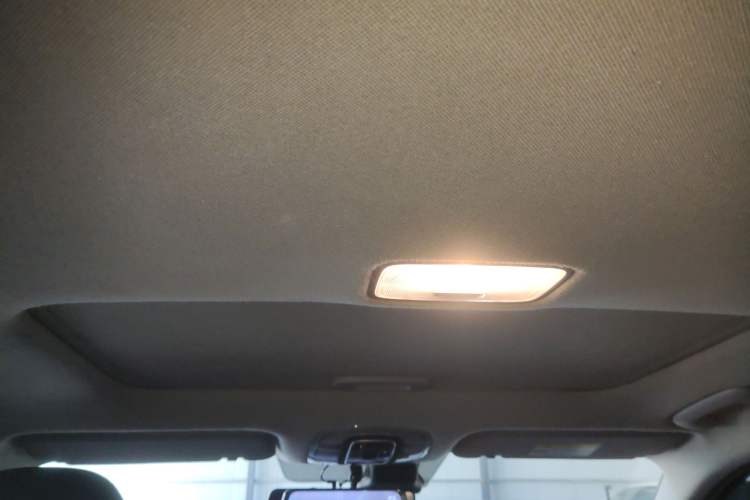 Used Hyundai Elantra 2023 1.5L CVT LUX Prestige Edition Headliner