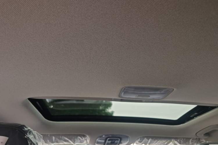 Used Hyundai Elantra 2023 1.5L CVT GLX Elite Edition Headliner