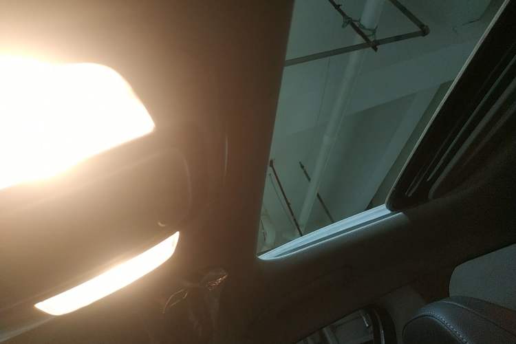 Used Hyundai Elantra 2023 1.5L CVT GLX Elite Edition Headliner