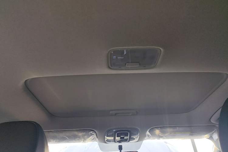 Used Hyundai Elantra 2023 1.5L CVT GLX Elite Edition Headliner