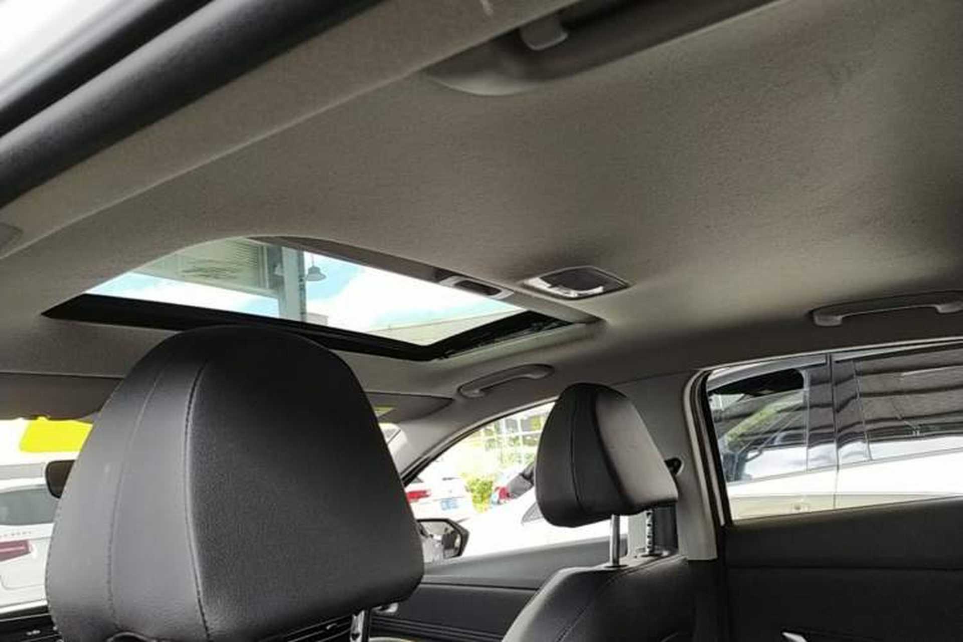 Used Hyundai Elantra 2023 1.5L CVT GLX Elite Edition Headliner