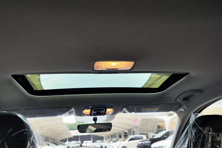Used Hyundai Elantra 2023 1.5L CVT GLX Elite Edition Headliner