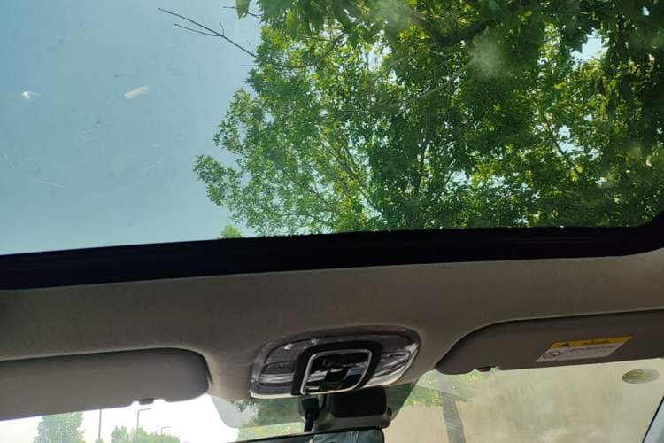 Used Hyundai Elantra 2023 1.5L CVT LUX Prestige Edition Headliner