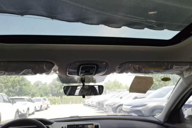 Used Hyundai Elantra 2023 1.5L CVT GLX Elite Edition Headliner