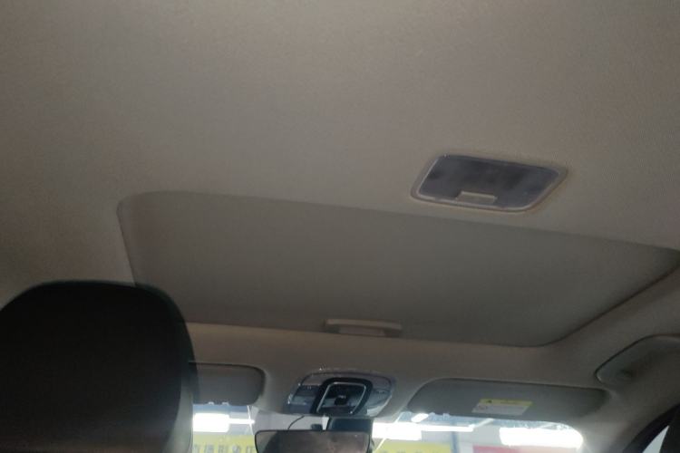 Used Hyundai Elantra 2023 1.5L CVT LUX Prestige Edition Headliner