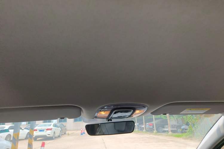 Used Hyundai Elantra 2023 1.5L CVT GLS Leading Edition Headliner