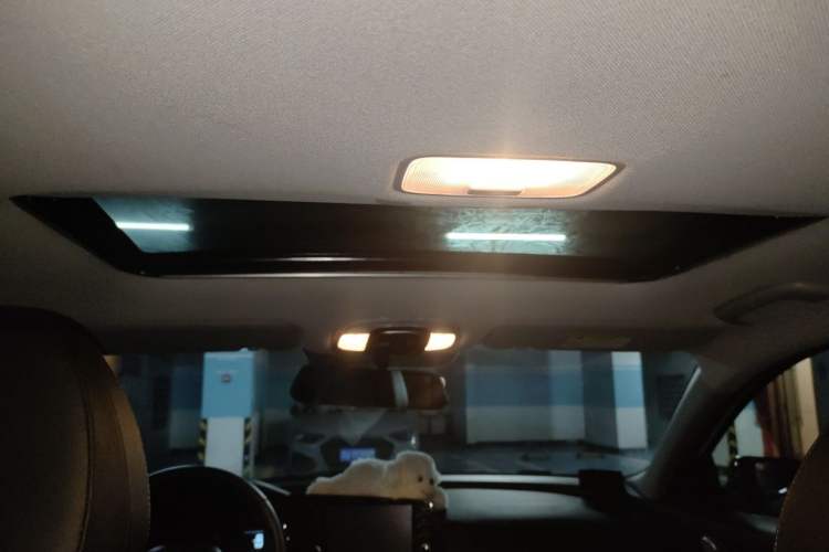 Used Hyundai Elantra 2023 1.5L CVT GLX Elite Edition Headliner