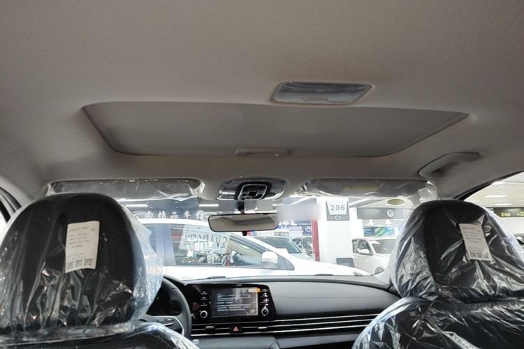 Used Hyundai Elantra 2023 1.5L CVT GLX Elite Edition Headliner