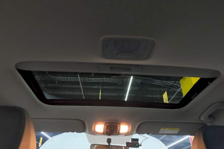 Used Hyundai Elantra 2023 1.5L CVT GLX Elite Edition Headliner