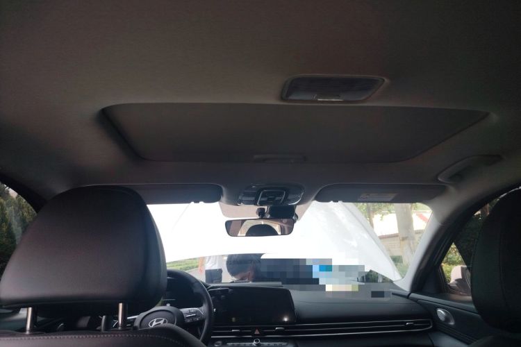 Used Hyundai Elantra 2023 1.5L CVT LUX Prestige Edition Headliner