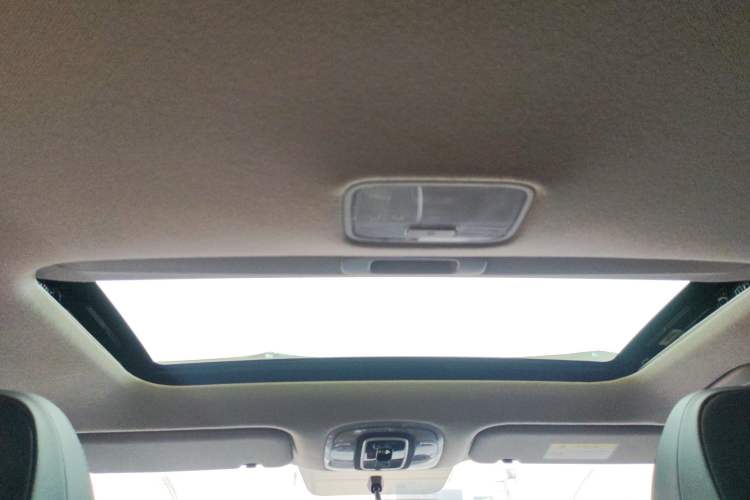 Used Hyundai Elantra 2023 1.5L CVT GLX Elite Edition Headliner