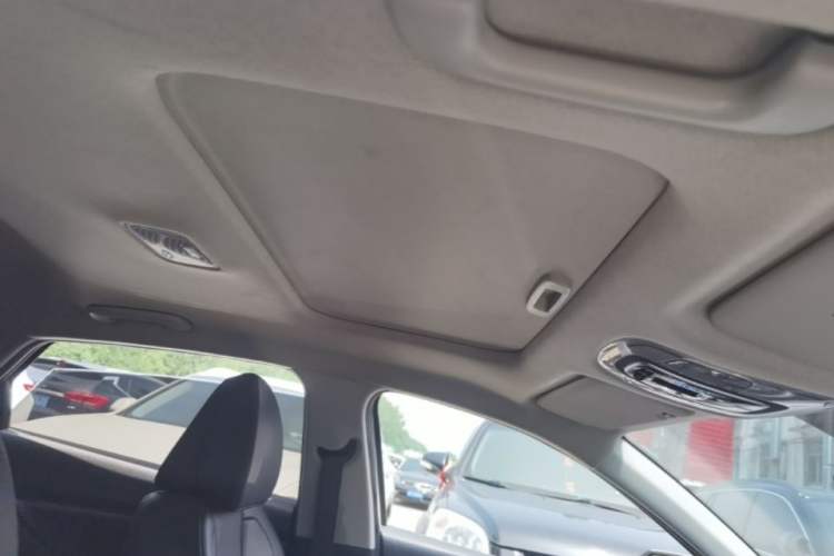Used Hyundai Elantra 2023 1.5L CVT GLX Elite Edition Headliner