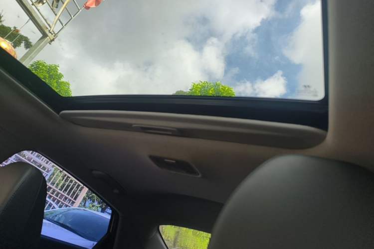 Used Hyundai Elantra 2023 1.5L CVT GLX Elite Edition Headliner