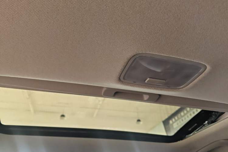 Used Hyundai Elantra 2023 1.5L CVT GLX Elite Edition Headliner