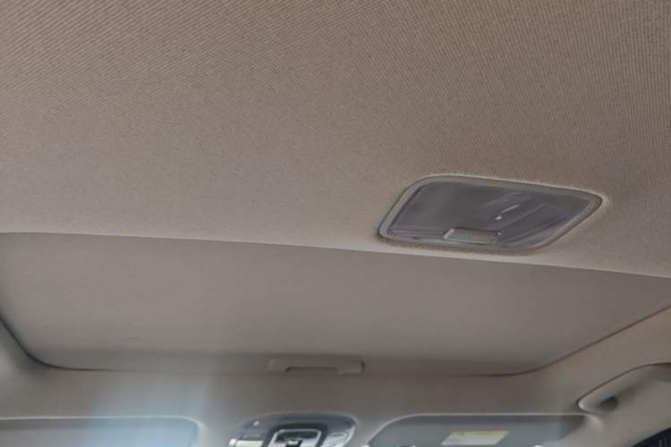 Used Hyundai Elantra 2023 1.5L CVT LUX Prestige Edition Headliner