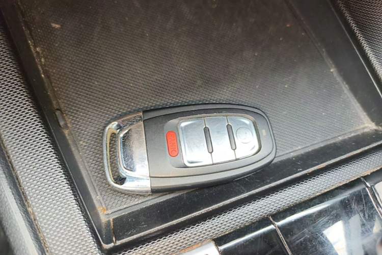 Used Hyundai Elantra 2023 1.5L CVT GLS Leading Edition Interior 1