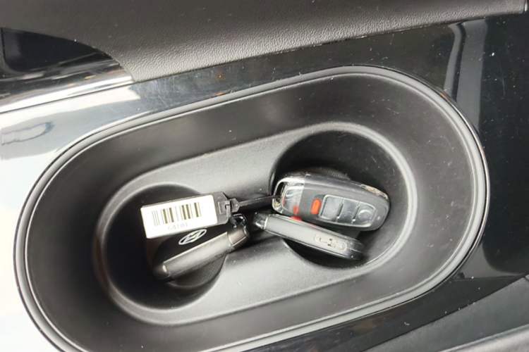 Used Hyundai Elantra 2023 1.5L CVT GLS Leading Edition Interior 1