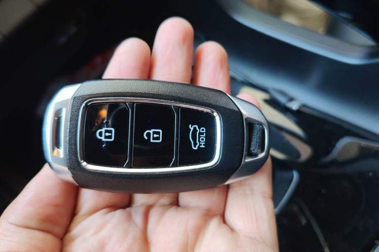 Used Hyundai Elantra 2023 1.5L CVT GLX Elite Edition Interior 1