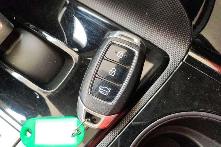 Used Hyundai Elantra 2023 1.5L CVT GLX Elite Edition Interior 1