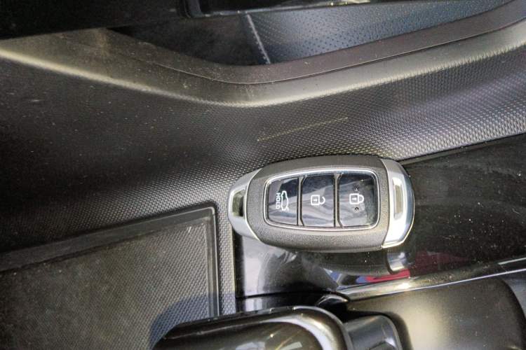 Used Hyundai Elantra 2023 1.5L CVT GLX Elite Edition Interior 1