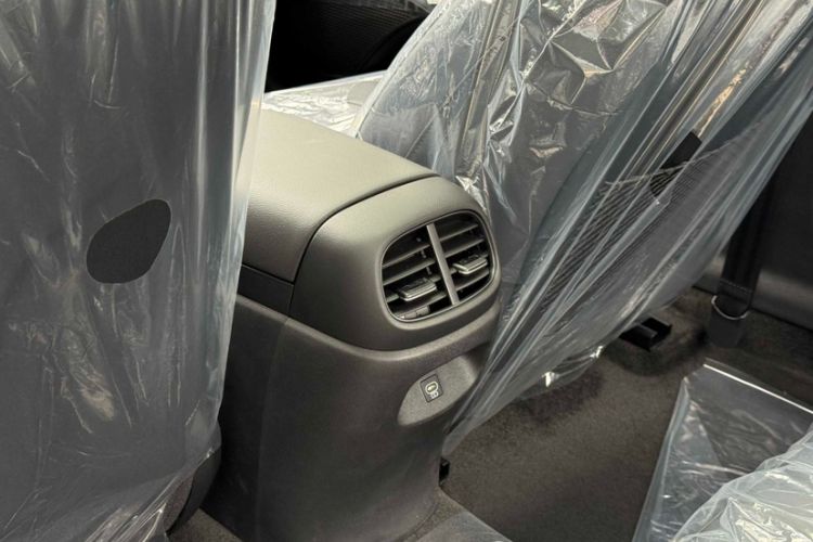 Used Hyundai Elantra 2023 1.5L CVT GLX Elite Edition Interior 2
